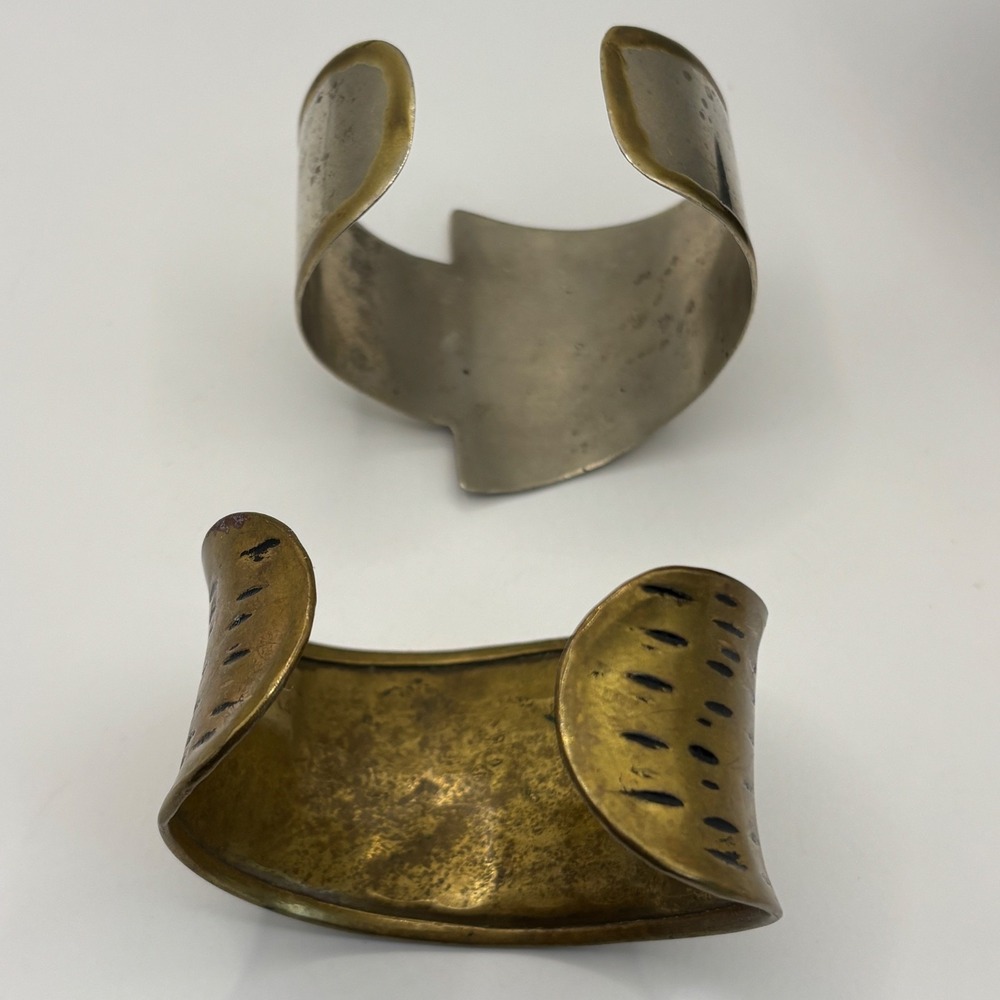 Lot of 2 Wide Artisan Cuff Bracelets Mixed Metal - Picture 6 of 13